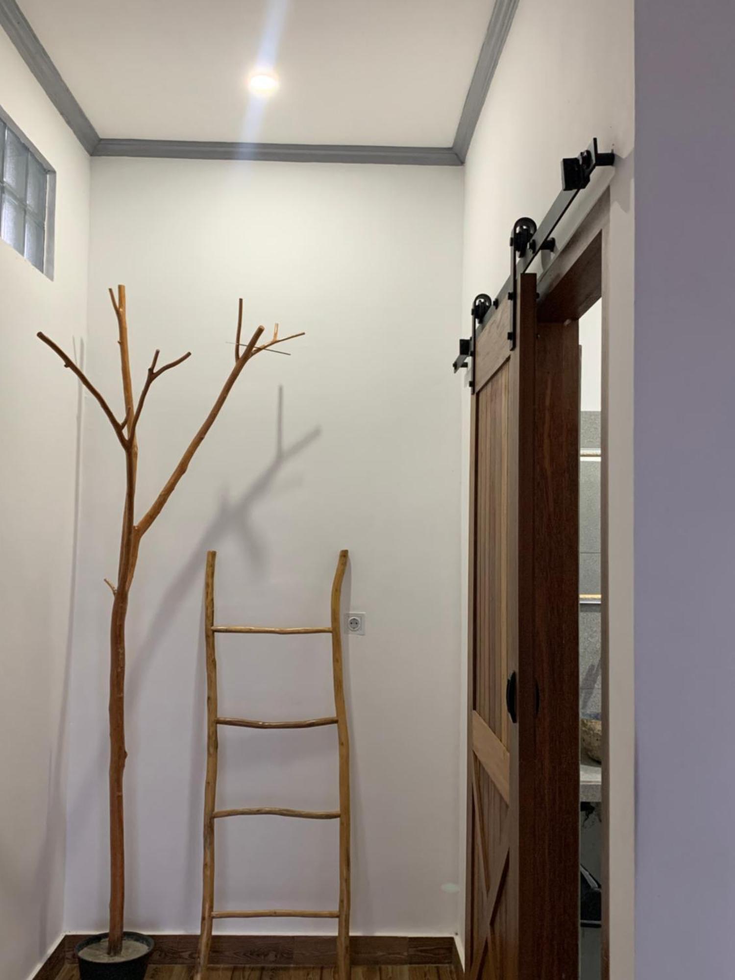 Tommy Homestay Plambi Екстер'єр фото